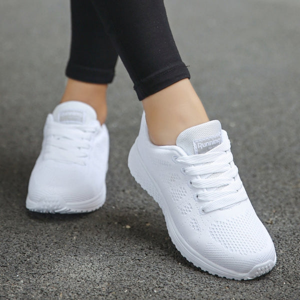 Tenis Feminino Fashion Lace-Up White Sport Shoes For Women Sneakers Light Round Cross Straps Flat Tennis Woman Shoes Outdoor Gym