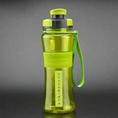 550ml Plastic Shaker Bottles Portable Sports Water Bottle With Infuser Flip Lid For Hiking Bicycle Cycling Camping Gym Running